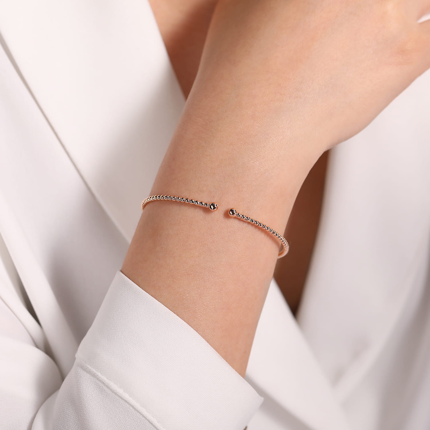 14K Rose Gold Bujukan Split Bangle - Shot 4