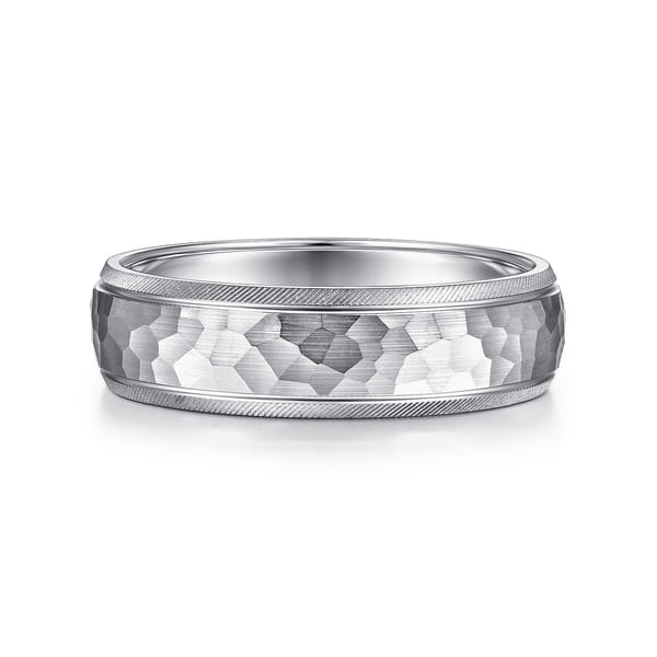 White Gold Men's Wedding Band in Hammered Finish