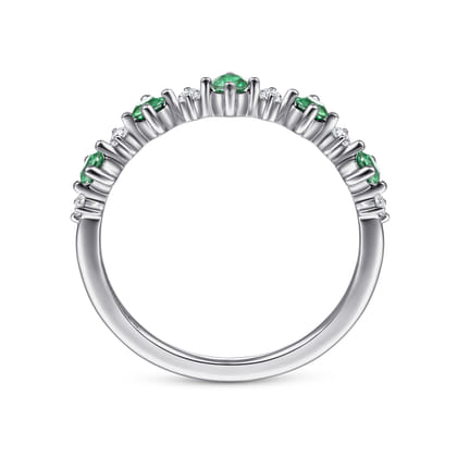 14K White Gold Alternating Round Diamond and Emerald Ring