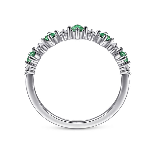 14K White Gold Alternating Round Diamond and Emerald Ring - 0.09 ct - Shot 2