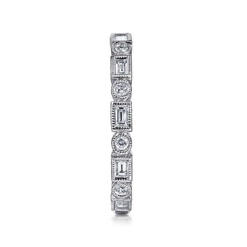 14K White Gold Baguette and Round Diamond Ring - 0.5 ct - Shot 4
