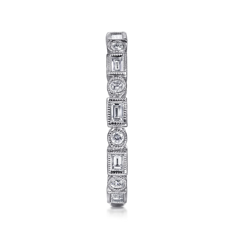 14K White Gold Baguette and Round Diamond Ring - 0.5 ct - Shot 4