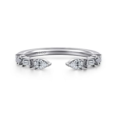 14K White Gold Baguette and Round Open Diamond Band