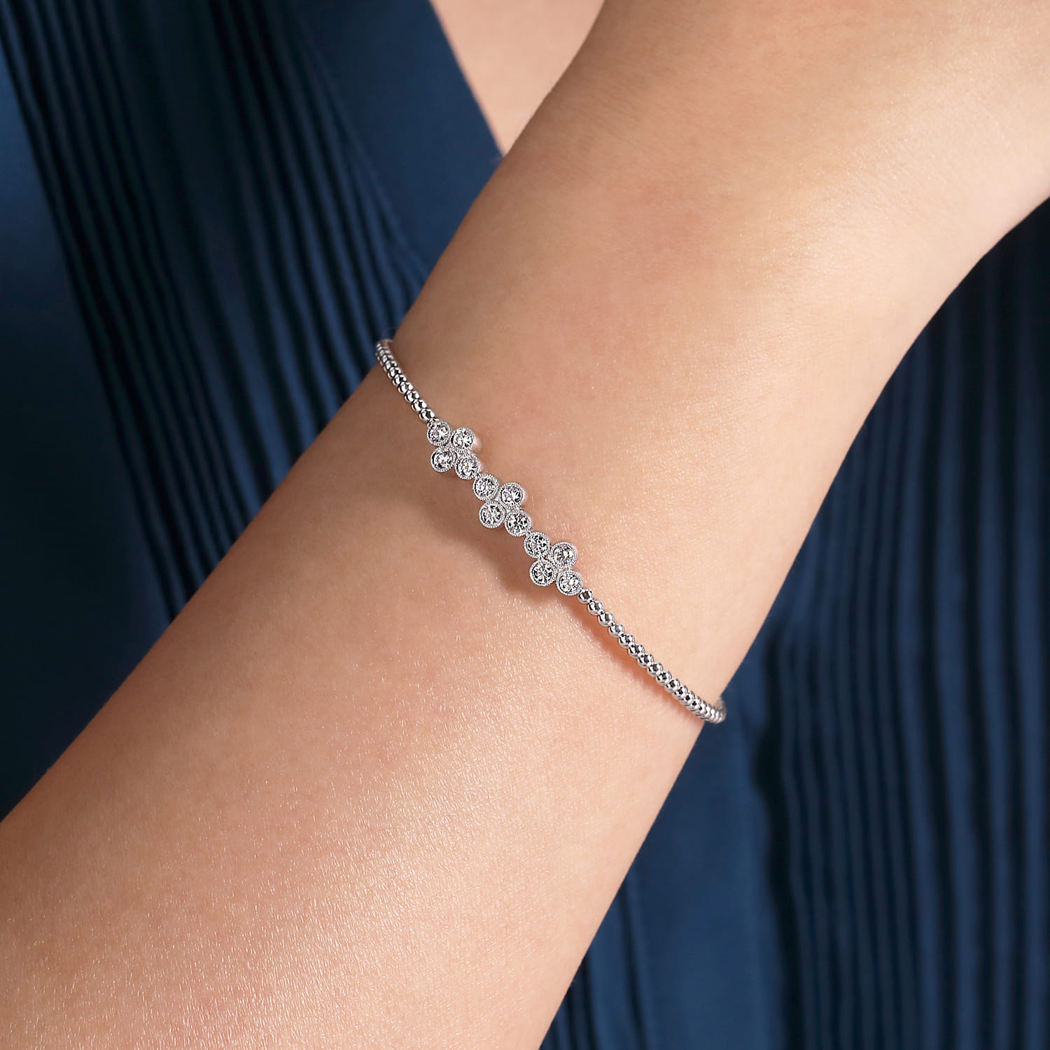 14K White Gold Bujukan Bead Cuff Bracelet with Three Quatrefoil Diamond Stations - 0.58 ct - Shot 4