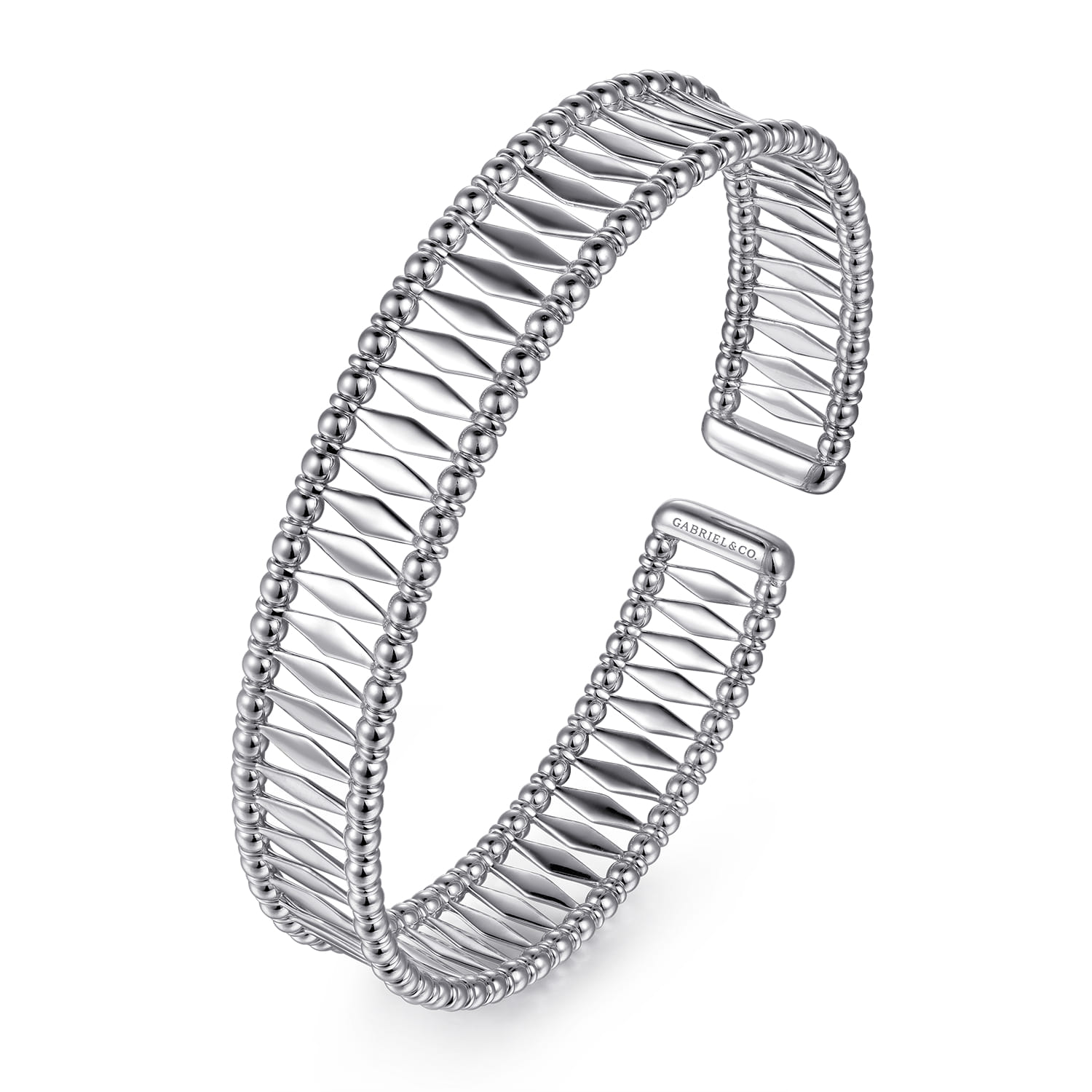 14K White Gold Bujukan Cuff Bracelet - Shot 2