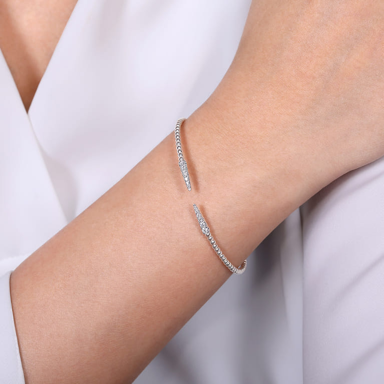 14K White Gold Bujukan Diamond Spikes Split Bangle - 0.25 ct - Shot 4