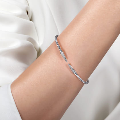 14K White Gold Bujukan Diamond Spikes Split Bangle