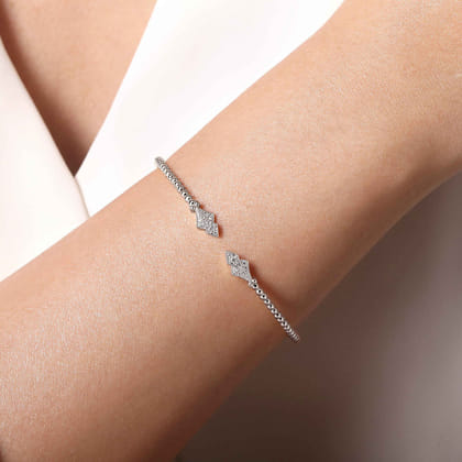 14K White Gold Bujukan Diamond Split Cuff