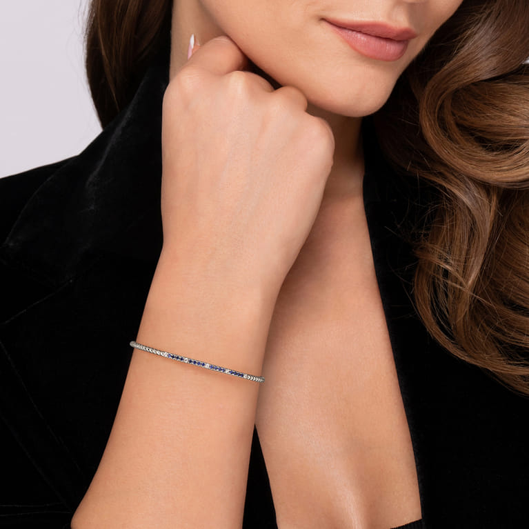 14K White Gold Bujukan Diamond and Blue Sapphire Split Bangle - 0.09 ct - Shot 4
