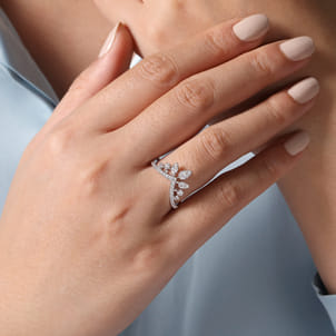 14K White Gold Bursting Diamond Chevron Ring