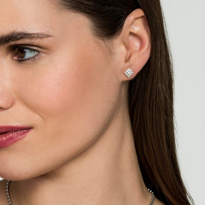 14K White Gold Bursting Star Diamond Stud Earrings