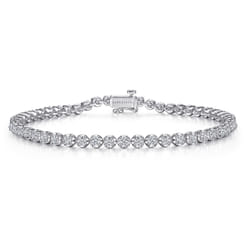 14K White Gold Buttercup Diamond Tennis Bracelet