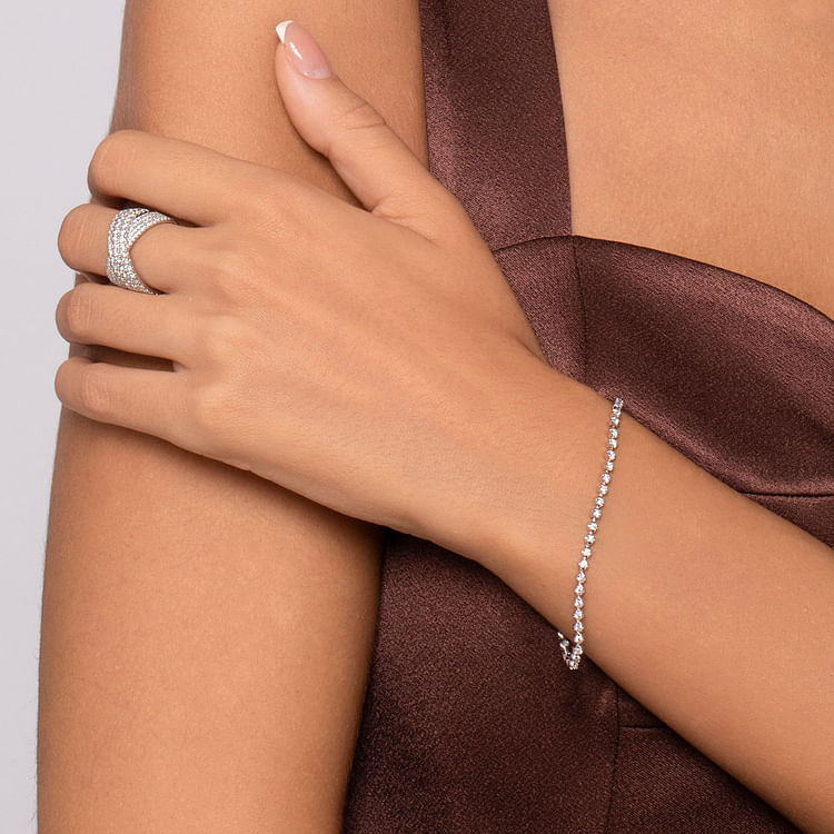 14K White Gold Buttercup Set Diamond Tennis Bracelet