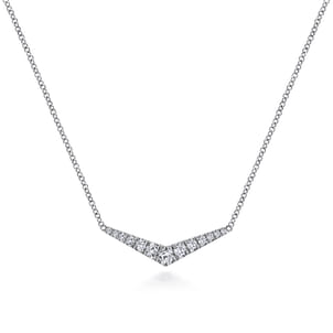 14K White Gold Curved Diamond Bar Necklace