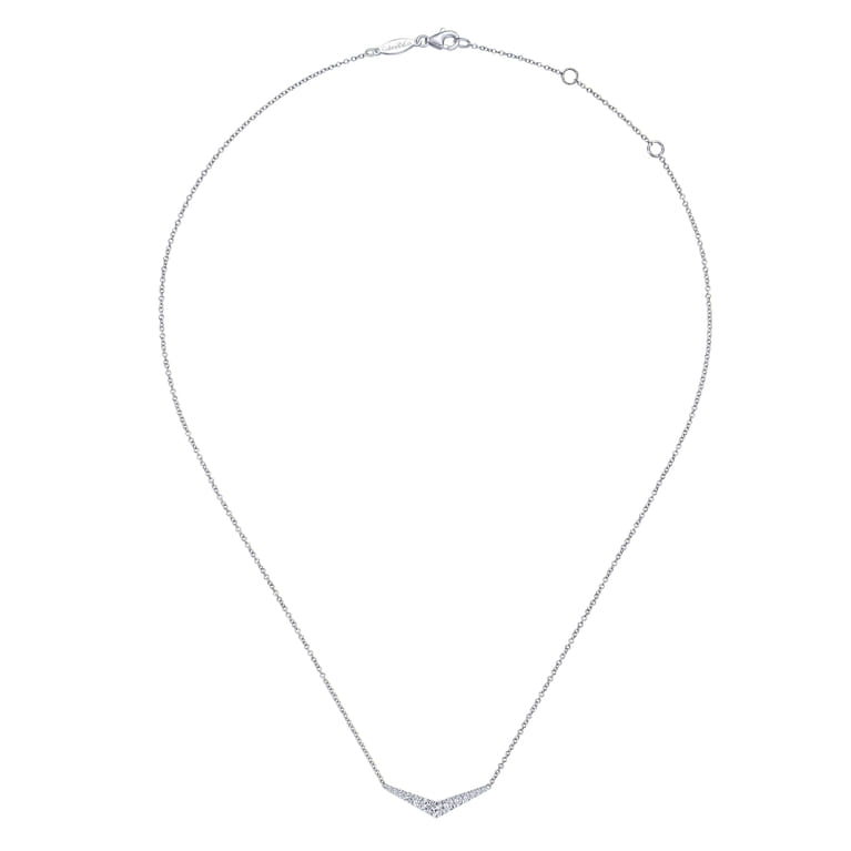 14K White Gold Curved Diamond Bar Necklace - 0.35 ct - Shot 2