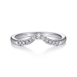 14K White Gold Curved V Diamond Wedding Band