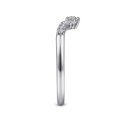 14K White Gold Curved V Diamond Wedding Band