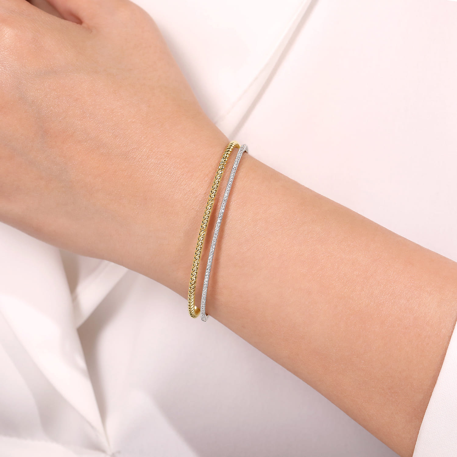 14K White Gold Diamond Bangle - 0.35 ct - Shot 4