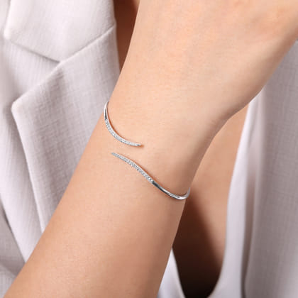14K White Gold Diamond Bypass Open Bangle Bracelet