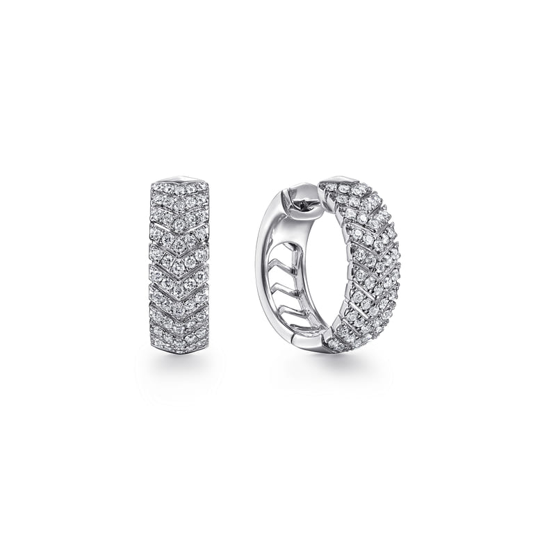 14K White Gold Diamond Chevron Earrings - 0.7 ct - Shot 1