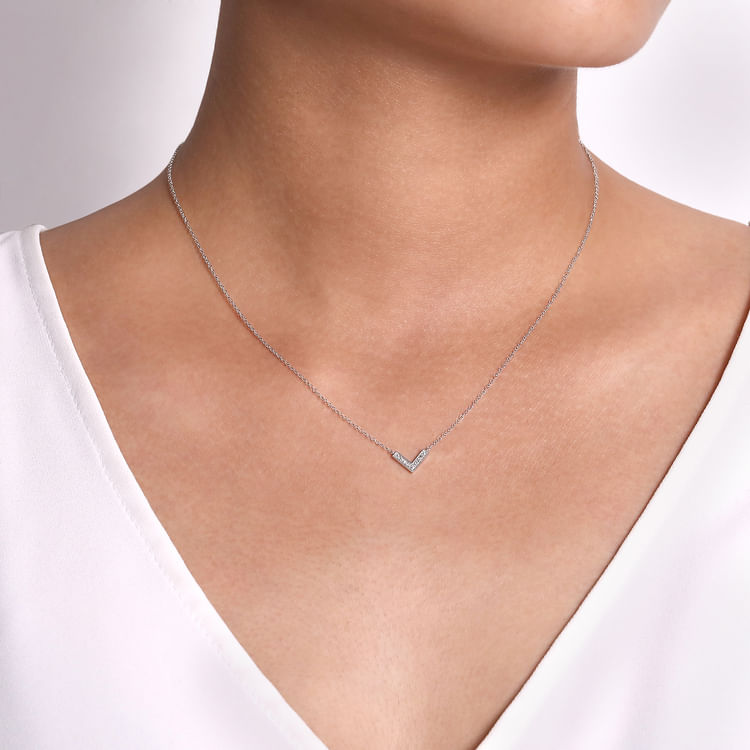 14K White Gold Diamond Chevron Necklace