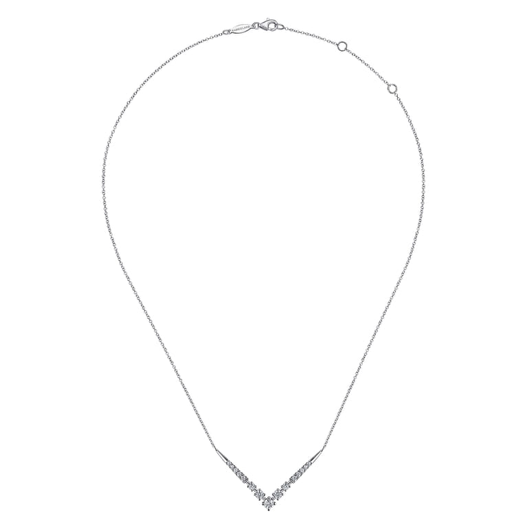 14K White Gold Diamond Chevron Necklace - 0.75 ct - Shot 2