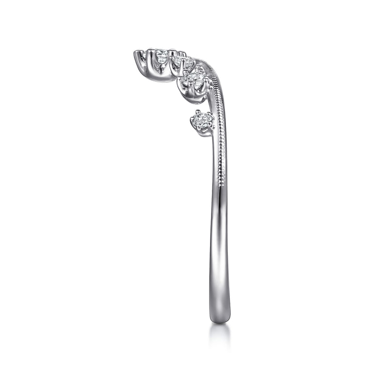 14K White Gold Diamond Chevron Ring - 0.2 ct - Shot 4