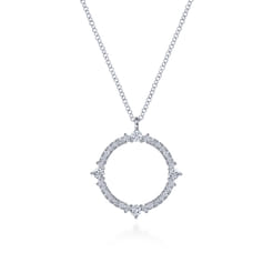 14K White Gold Diamond Circle Pendant Necklace