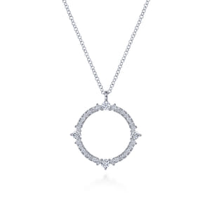 14K White Gold Diamond Circle Pendant Necklace