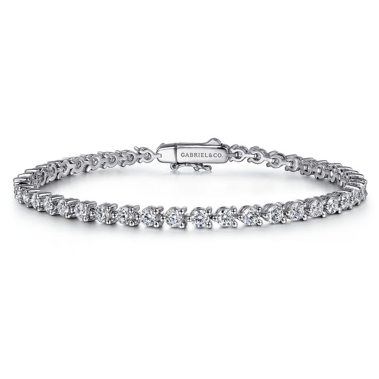 14K White Gold Diamond Classic Tennis Bracelet - 4.05 ct - Shot 1