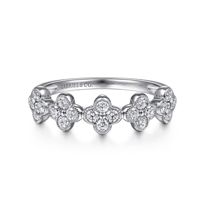 14K White Gold Diamond Clover Station Ring