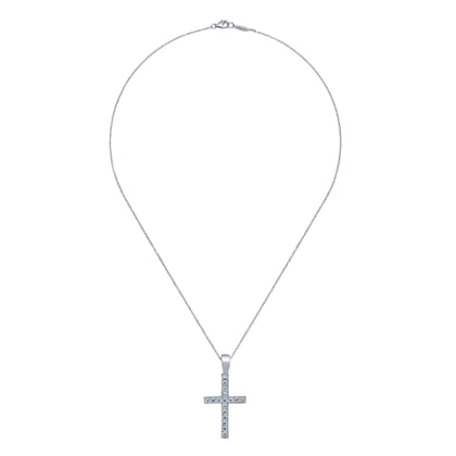 14K White Gold Diamond Cross Pendant Necklace