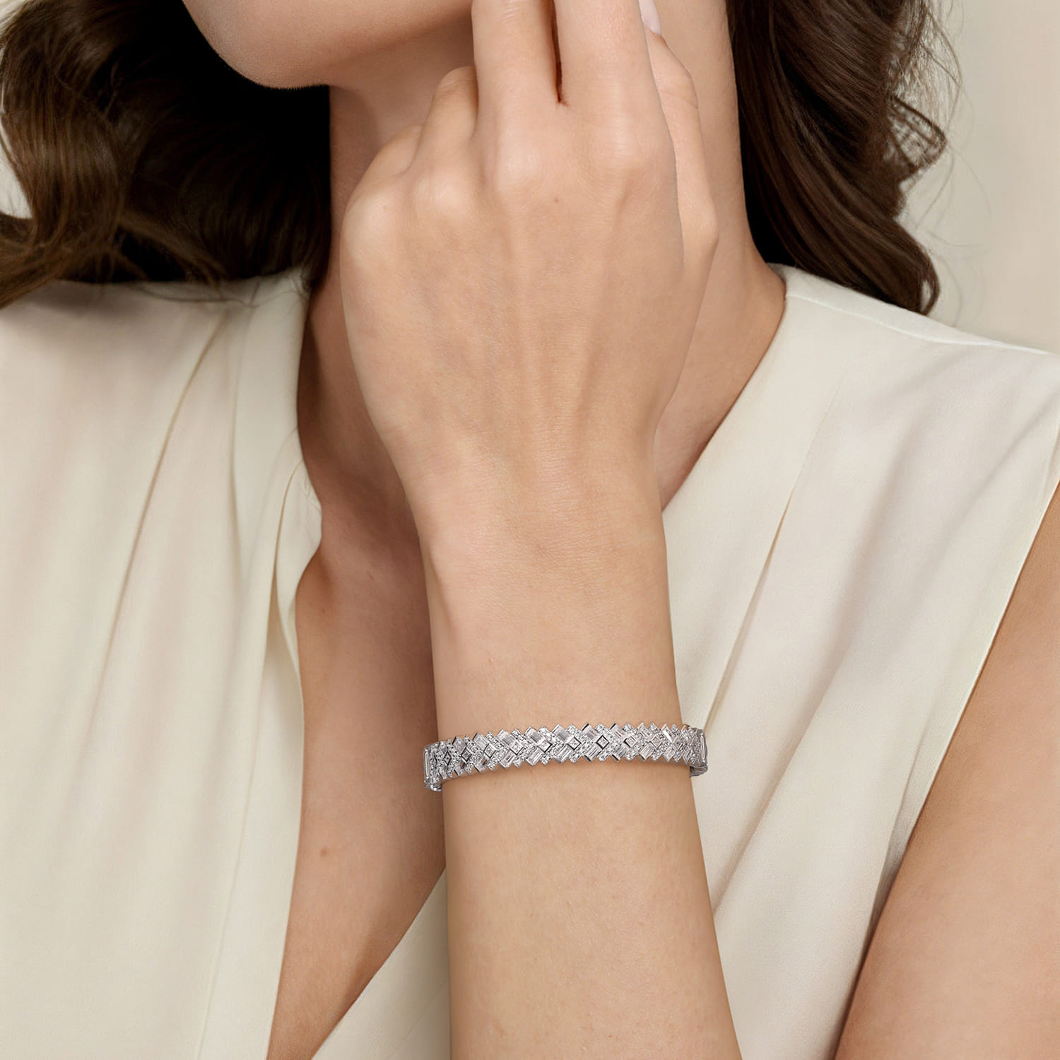 14K White Gold Diamond Cuff Bangle - 4.1 ct - Shot 4