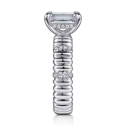 14K White Gold Diamond Engagement Ring
