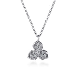 14K White Gold Diamond Flower Pendant Necklace
