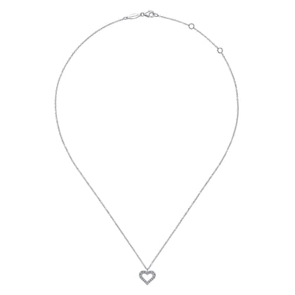 14K White Gold Diamond Heart Pendant Necklace