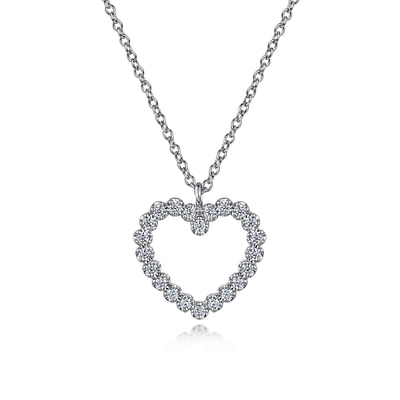14K White Gold Diamond Heart Pendant Necklace