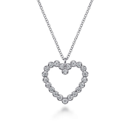 14K White Gold Diamond Heart Pendant Necklace