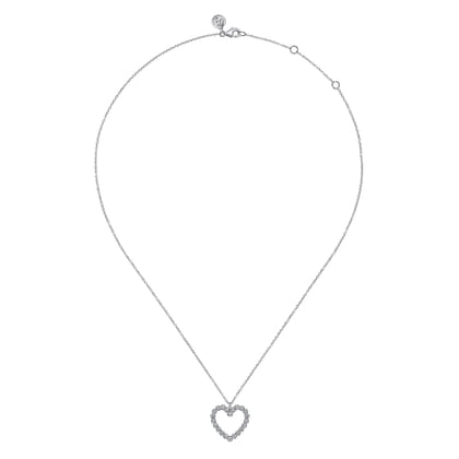 14K White Gold Diamond Heart Pendant Necklace