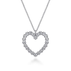 14K White Gold Diamond Heart Pendant Necklace