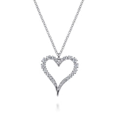 14K White Gold Diamond Heart Pendant Necklace