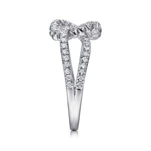 14K White Gold Diamond Interlocking Link Ring