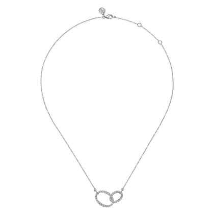 14K White Gold Diamond Interlocking Oval Link Diamond Necklace
