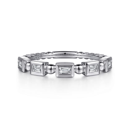 14K White Gold Diamond Ladies Ring
