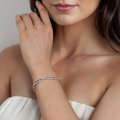 14K White Gold Diamond Link Bangle Bracelet