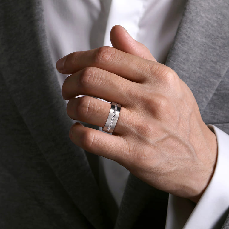 14K White Gold Diamond Men's Wedding Ring in Satin Finish - 0.68 ct - Shot 5