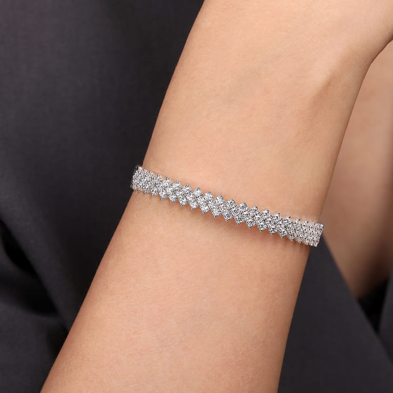 14K White Gold Diamond Mesh Bangle - 2.5 ct - Shot 4