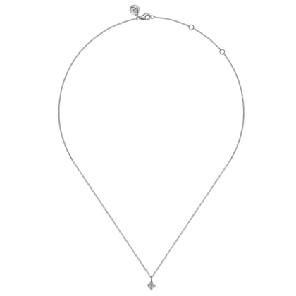14K White Gold Diamond Necklace W Flower Shape