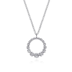 14K White Gold Diamond Pendant Necklace