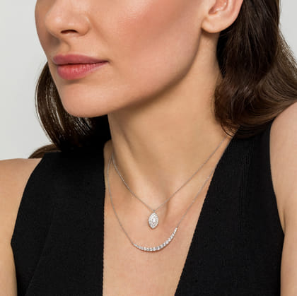 14K White Gold Diamond Pendant Necklace